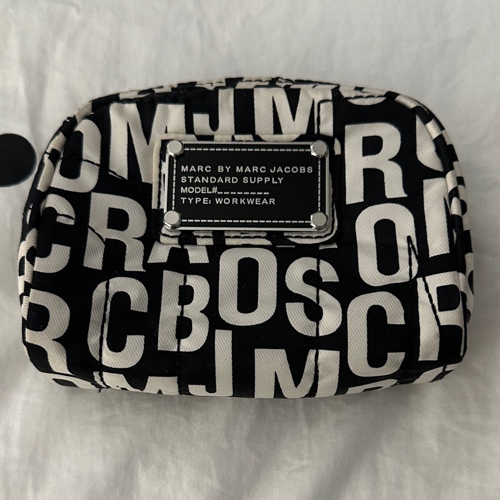 Marc Jacobs Monochrome Lettered Pouch